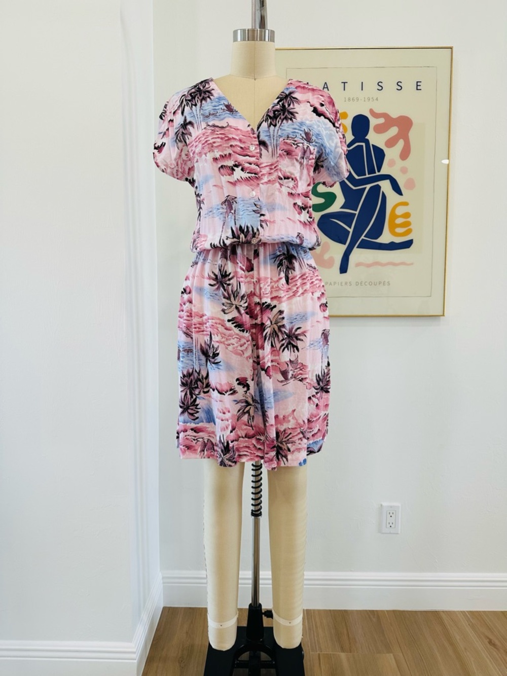 Vintage Pink Tropical Print V-Neck Shorts Romper